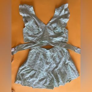 Bcbgeneration shorts and top. Size XS. Green Mint. New.